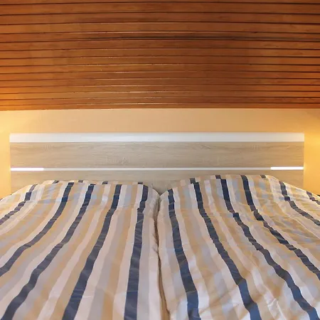 Oeker - Whg 3 アパート